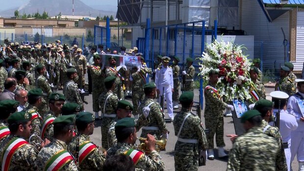 ورود پیکر مطهر شهید حادثه شناور کنارک به تبریز