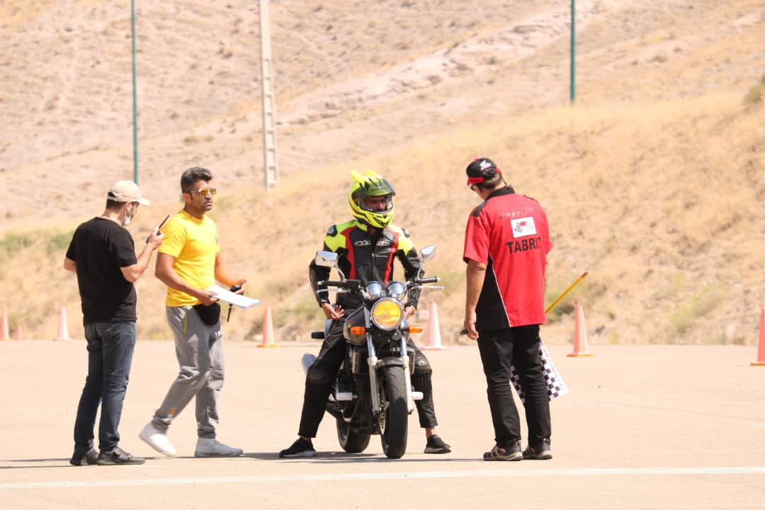 برگزاری مسابقات موتورسواری ریس در تبریز