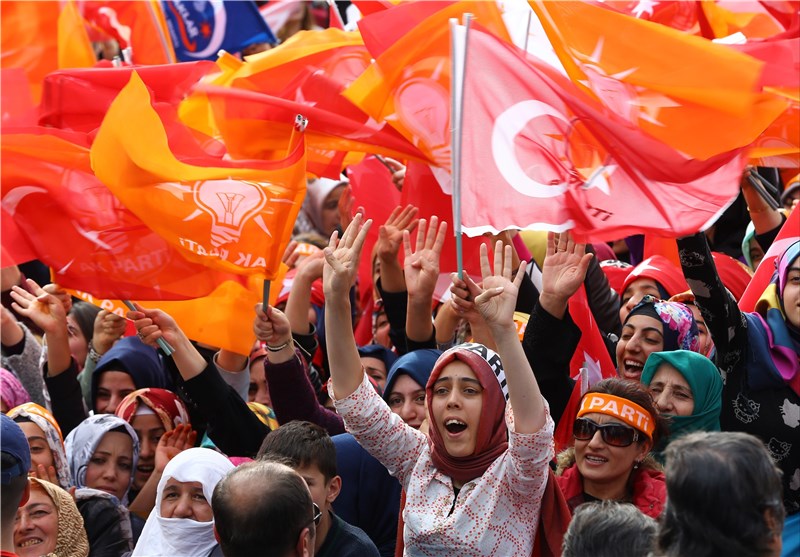 استاندارد دوگانه اردوغان و دولت عدالت و توسعه ترکیه در قبال اقوام ترک