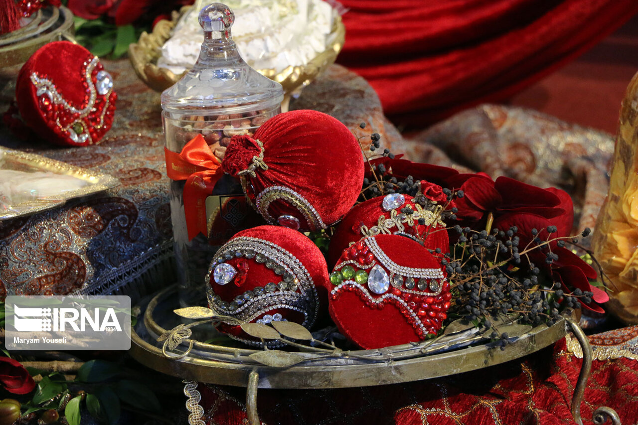 گزارش تصویری/ نمایشگاه سنت‌های ملی یلدا در تبریز