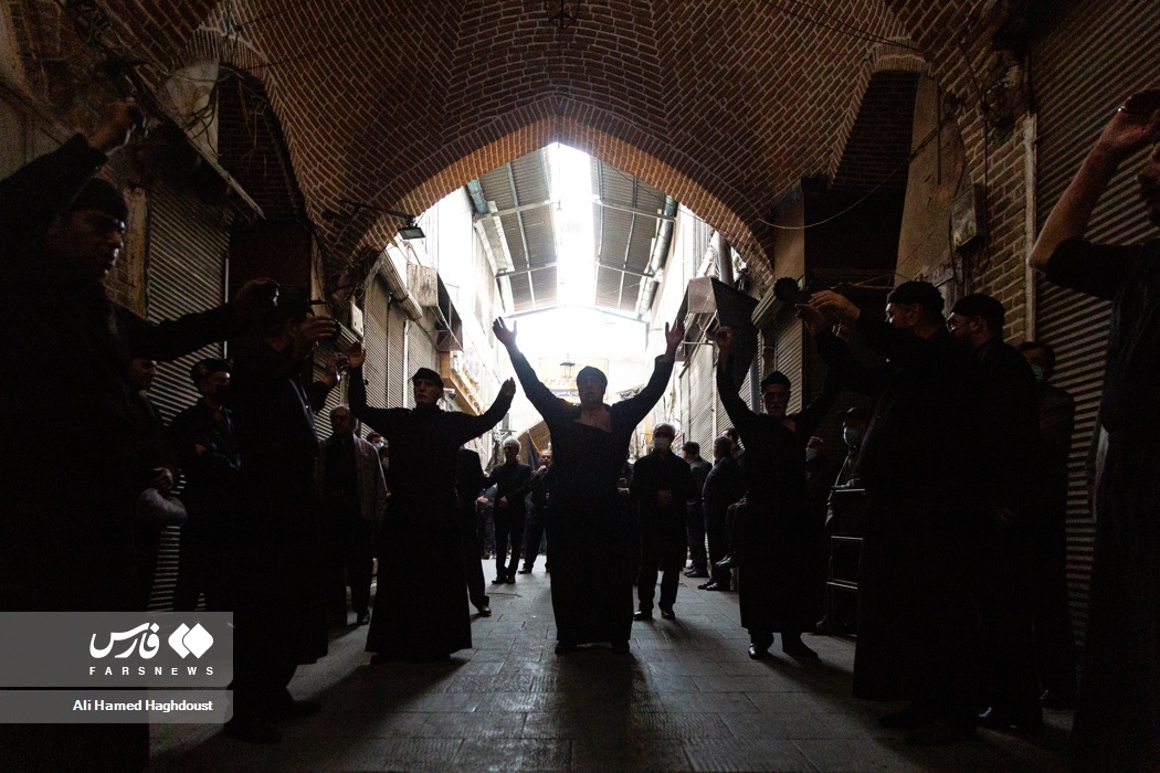 گزارش تصویری/آئین سوگواری شهادت امام علی(ع) در بازار تاریخی تبریز