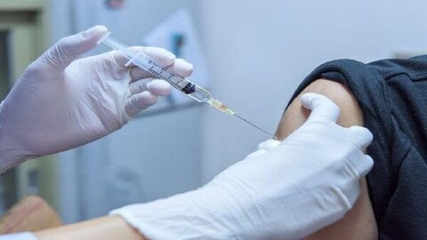 چه کسانی می‌توانند دوز چهارم واکسن کرونا را تزریق کنند؟