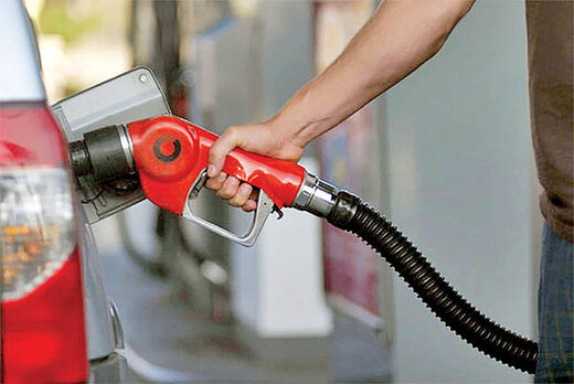 روزنامه دولت: ۱۵بار شایعه گران شدن بنزین مطرح شده اما باور نکنید/ می خواهند افکار عمومی را متشنج کنند