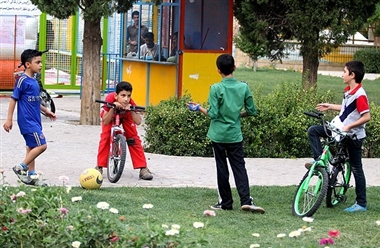 تفریحات تابستانی کودکان اسیر تورم دنیای بزرگسالان