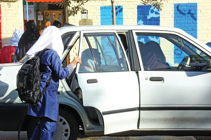 ۳۵ درصد از دانش آموزان تبریزی با خودروی شخصی والدین به مدرسه می‌روند