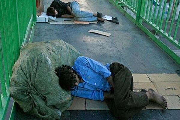 ساماندهی کارتن‌خوابها در گرمخانه های تبریز