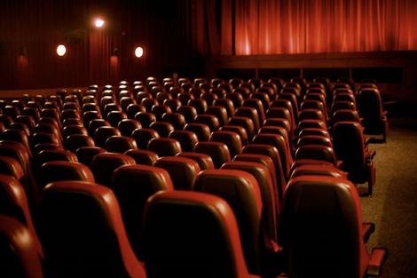 جشنواره فیلم فجر ؛ این چه رازیست همه بلیت‌ها فروخته شده اما سالن خالی است!