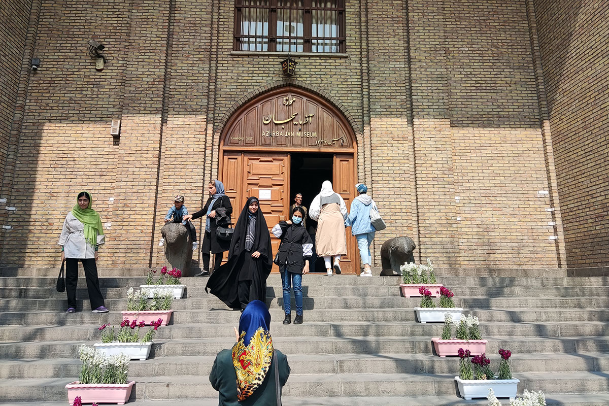 گزارش تصویری/ گردشگران نوروزی در موزه آذربایجان