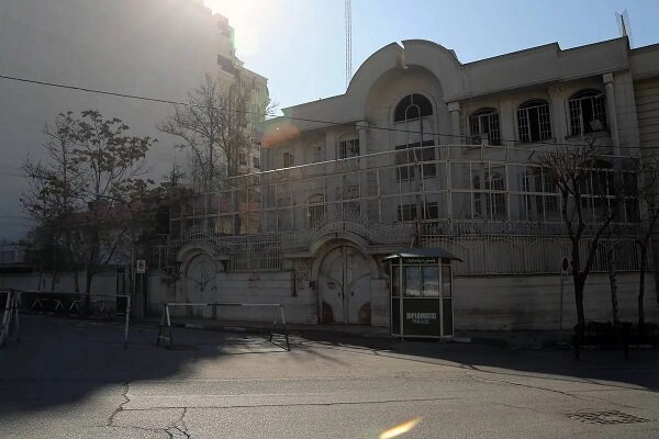 درب‌های سفارت ایران در ریاض بعد از سال‌ها گشوده شد