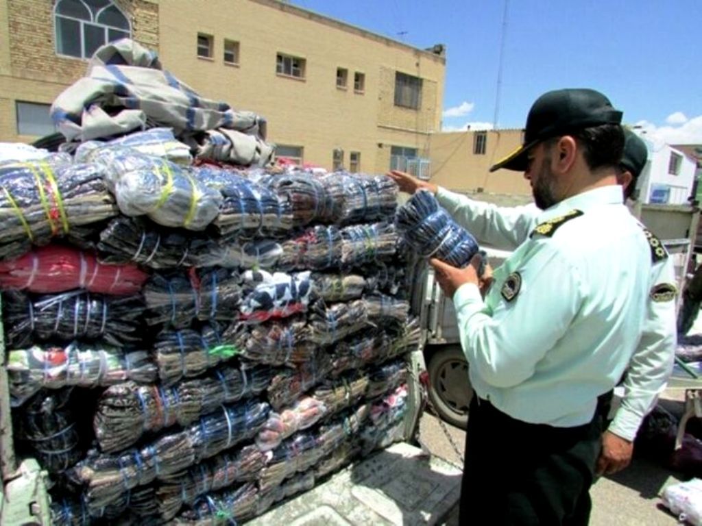 جریمه 8.5 میلیارد ریالی قاچاقچیان پوشاک و سیگار در آذربایجان شرقی