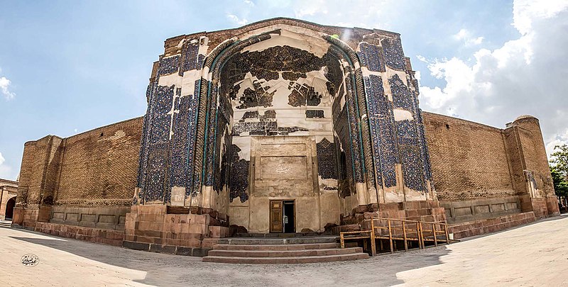 از مسجدی برای اهل سنت تا شعر سردرب مسجد