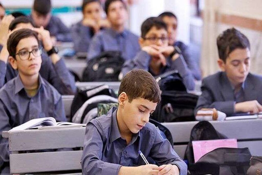 تامین نیرو برای کلاس‌های خالی از معلم تا مهر