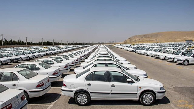 ارسال چهار هزار خودروی احتکاری پارکینگ ایران خودرو به استان‌های هدف
