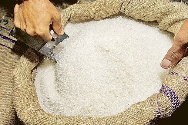 توزیع انبوه شکر در بازار تبریز