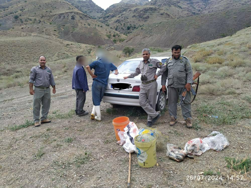 دستگیری صیادان غیرمجاز ماهی در هوراند