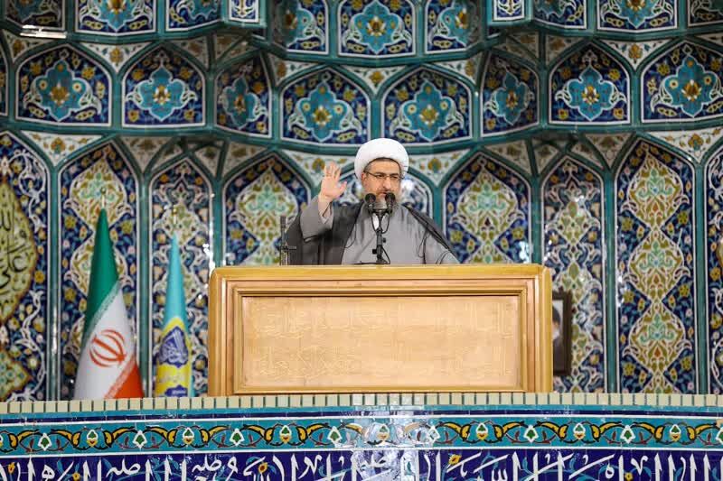 سلطنت‌طلب‌ها و منافقین به جان هم افتاده‌اند که کدامیک می‌آید