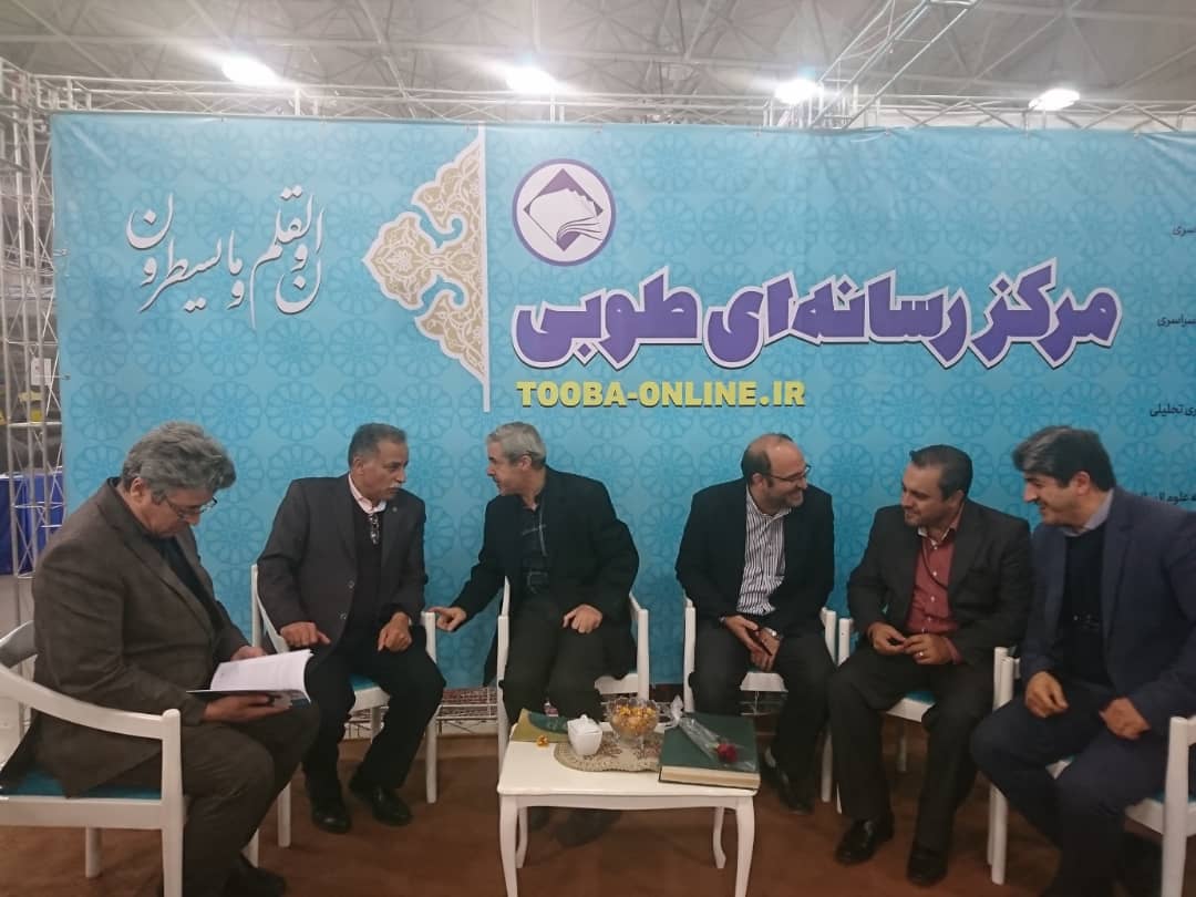 گزارش تصویری از غرفه مرکز رسانه ای طوبی در نمایشگاه مطبوعات تبریز